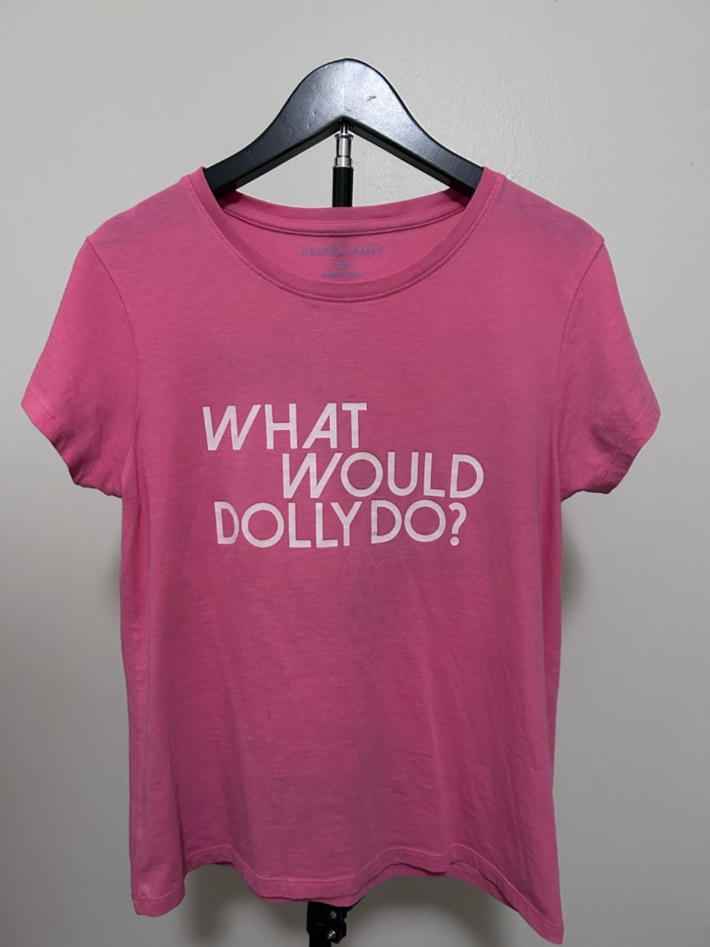 Draper James Pink "What Would Dolly Do?" Graphic Tee